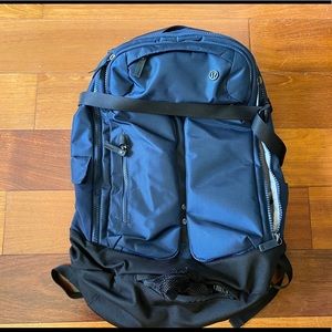 Lululemon Cruiser blue backpack- like new